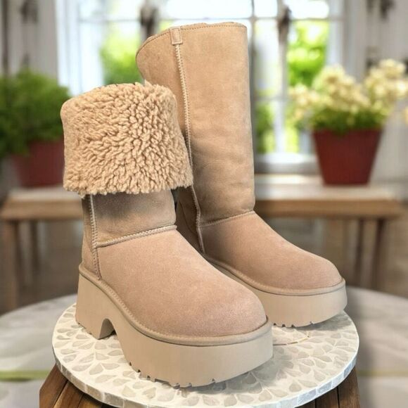 UGG Classic New Heights Cuffable Boot Genuine Shearling Platform Womens Size 9 E - Picture 1 of 14